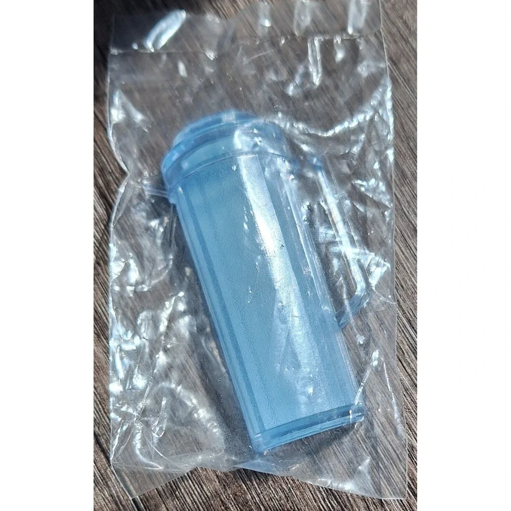 Vtg‎ Tupperware Refrigerator Magnet Clear Blue Pitcher
